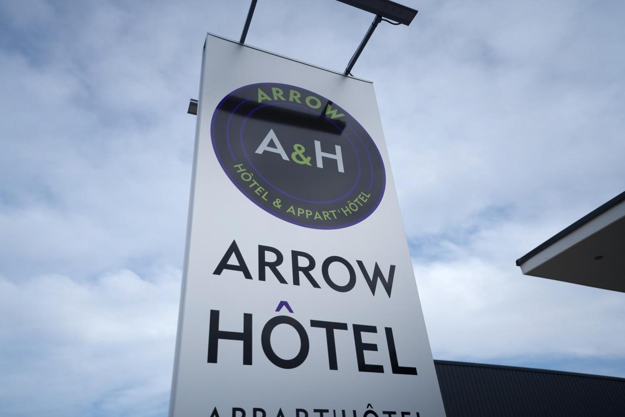 Arrow Hotel Hegenheim Екстериор снимка